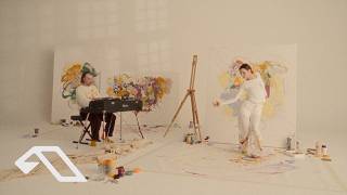 Leaving Laurel 'our lives entwined’ :: Live Performance