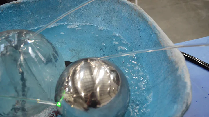 Laminar flow fountain