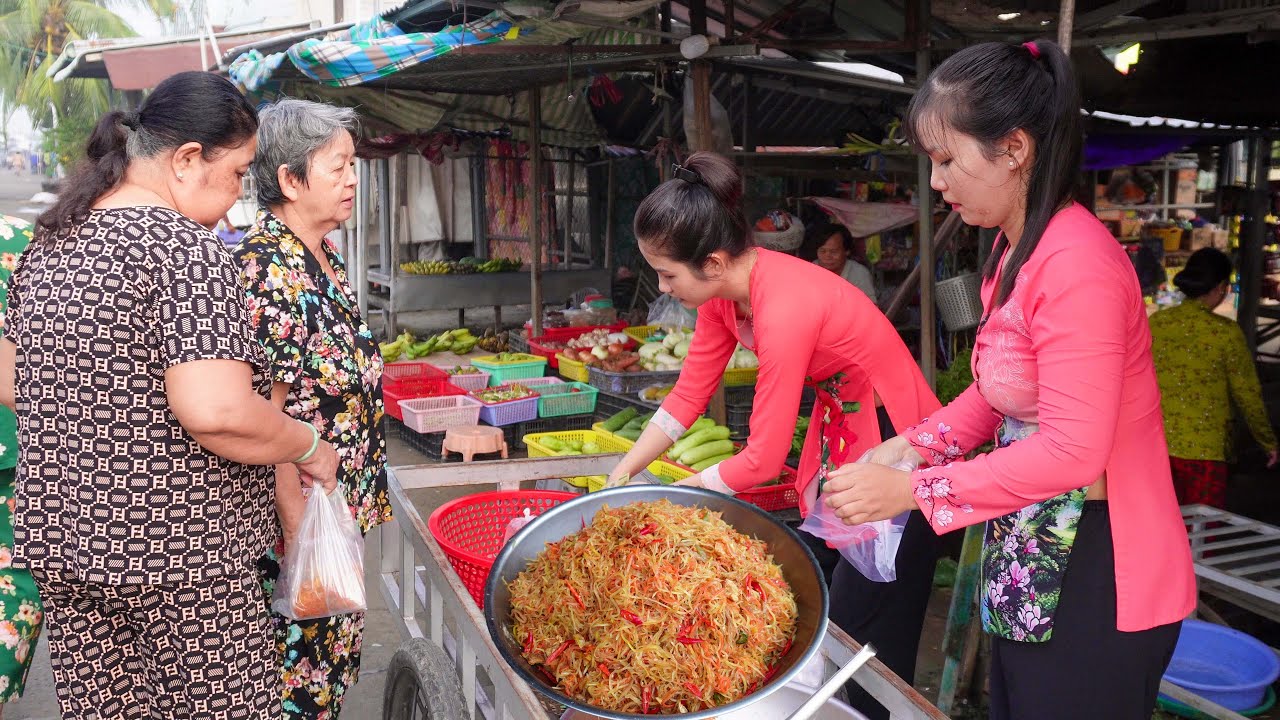 Hái Đu Đủ Làm Thau Mắm Thái Chay Hai Chị Em Đẩy Xe Lên Tới Chợ Bán cho Bà Con | HQ #1732