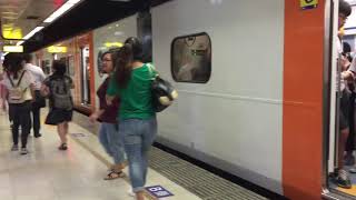 台鐵1172次EMU800型四國彩繪列車往基隆離開板橋車站