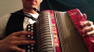 Accordion El Refran, Farolito, and a little more