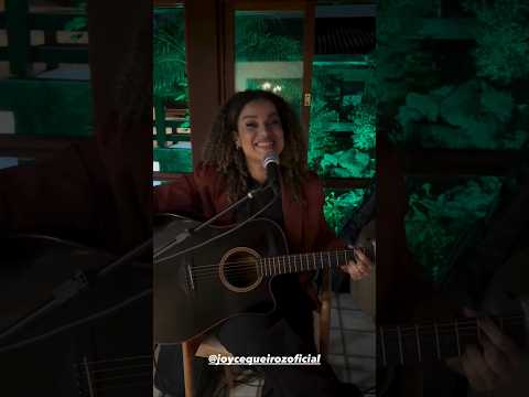 Tirullipa encantando com a Joyce cantando louvor