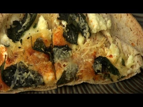 pita-pizza-recipe---pita-bread-pizza---quick-and-easy-recipe