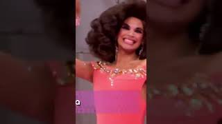 RuPaul's Drag Race Season 9 ''Selfie With The Pit Crew'': Valentina #shorts