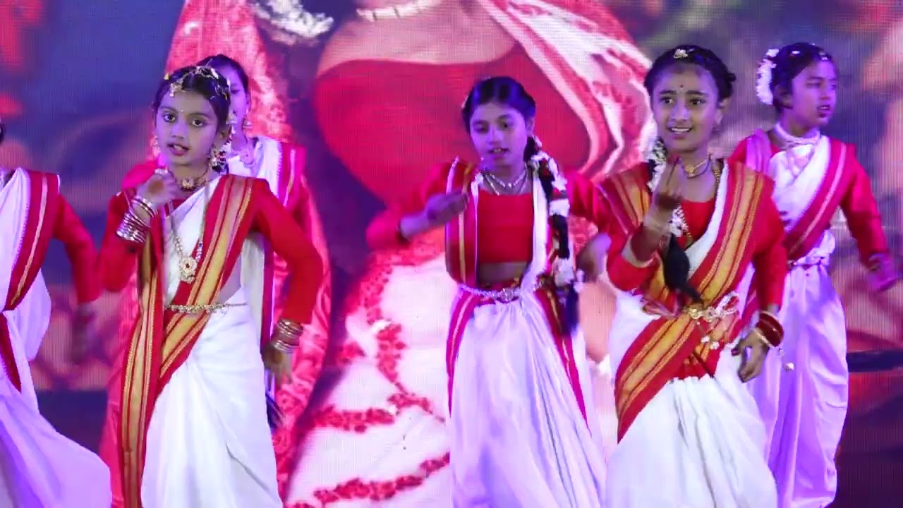 Dola Re Dola Bengali Song3rd Girls