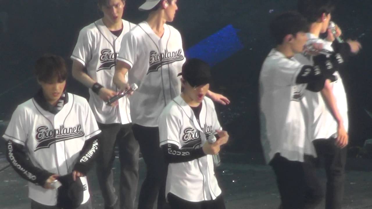 160722 도경수 유니폼 럭키원