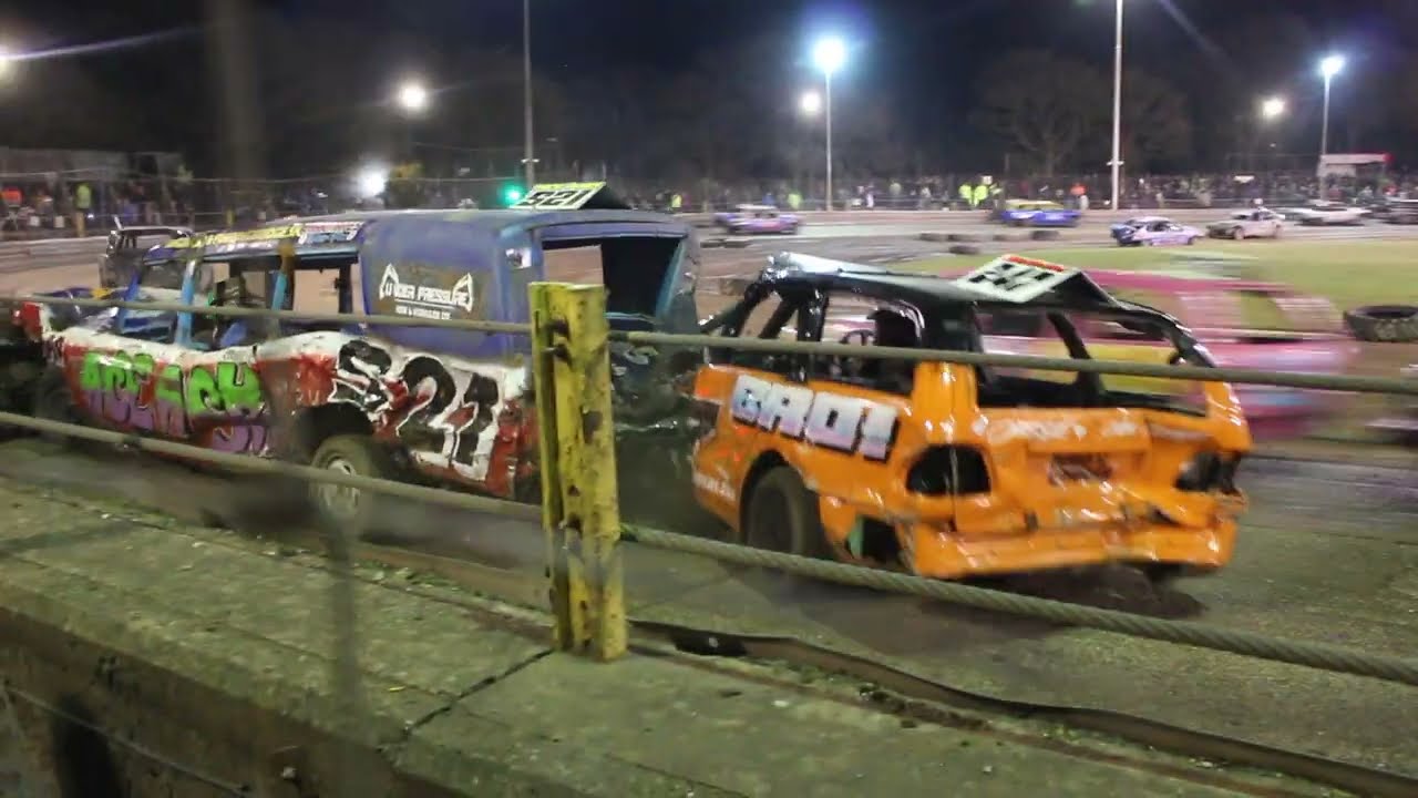 NATIONAL banger wild car final-massive hits!-Arlington stadium BWS