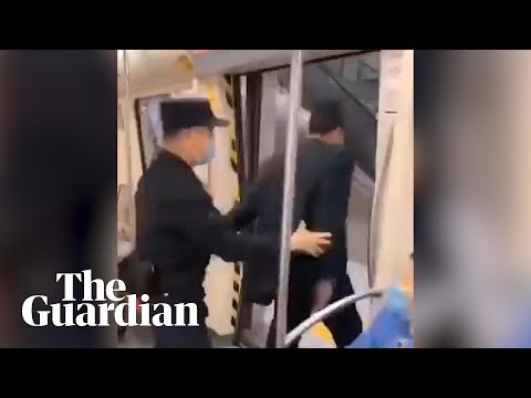 Unmasked man pulled off metro in China amid coronavirus crisis