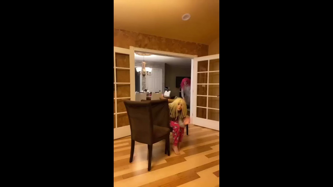 BARNEY REMIX DANCE Gone Right 