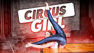 Backbending. Circus Girl. Flexshow