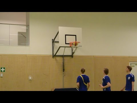 Video: Uball Is Een Draagbare Basketbalring Waarmee Je Overal Met De Bal Kunt Spelen