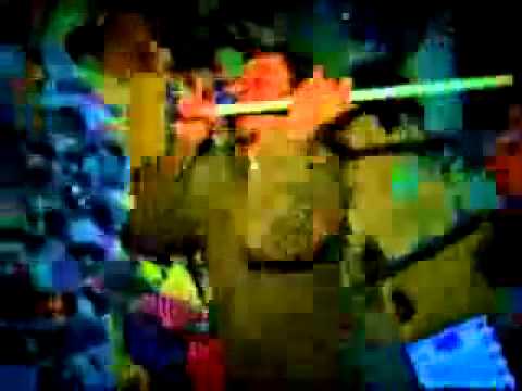 მინდა და ვთხრი - ჩაყავი თავი უნიტაზში