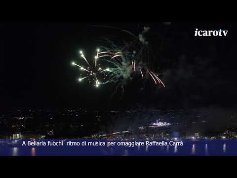 A Bellaria fuochi d'artificio a tempo di musica per omaggiare Raffaella Carrà