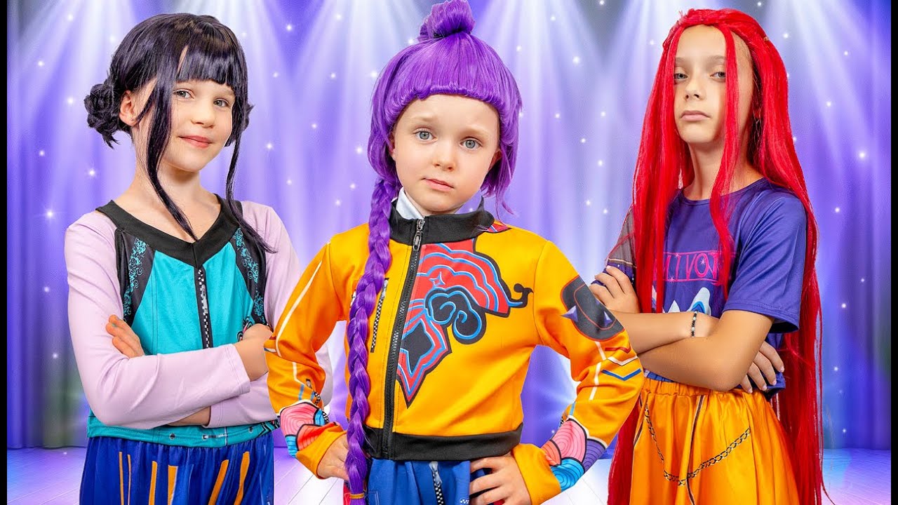 K-Pop Demon Hunters – Dance Battle - Kids are learning how to play together