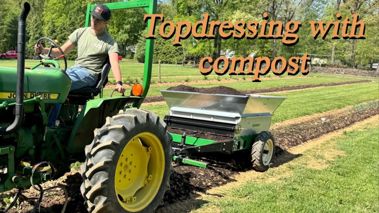 Лучший разбрасыватель компоста для грядок: Earth and Turf 248PT