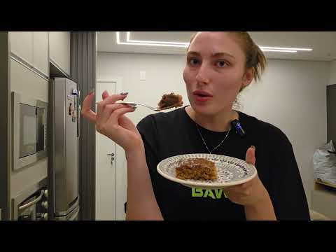 Vlog: Making my first ever chocolate cake