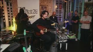 Jamie Woon - All The Way (Steeze Factory Live)