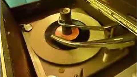 1961 Motorola Portable Record Player SP-29E