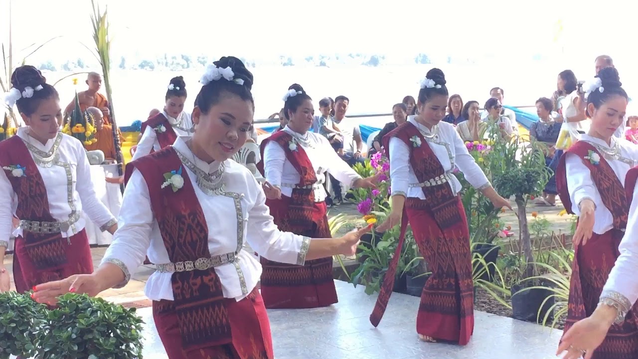 พิธีรำบวงสรวงท่านปู่มหาเทพศรีสุทโธและท่านย่านาคิณีศรีปทุมมา