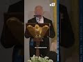 الملك تشارلز يمزح بشأن مشروع قاعة الرقص الخاص بالرئيس ترامب خلال مأدبة العشاء الرسمية في البيت ال