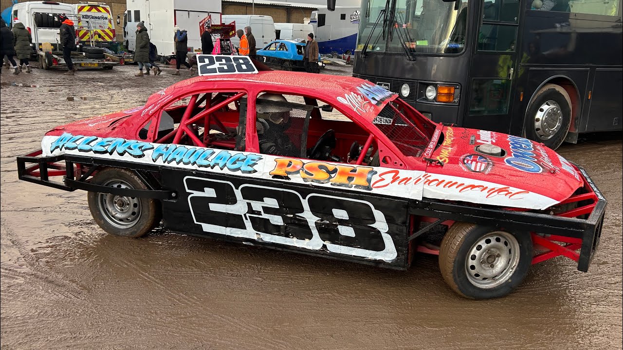 2L Saloon Stockcars Heat 2 Kings Lynn Adrian Flux Arena 28/02/26. 