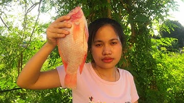 Wild Cooking: Red Roasted Fish with Spicy Chili Sauce – So Crispy & Delicious!