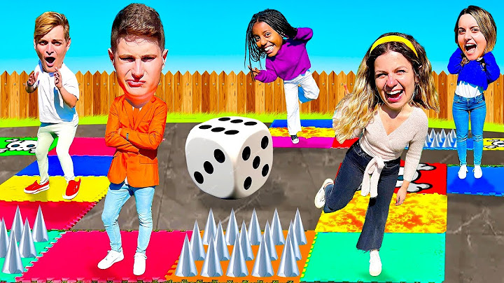 GIOCO DA TAVOLA GIGANTE NELLA VITA REALE CON I NOSTRI AMICI!🎲
