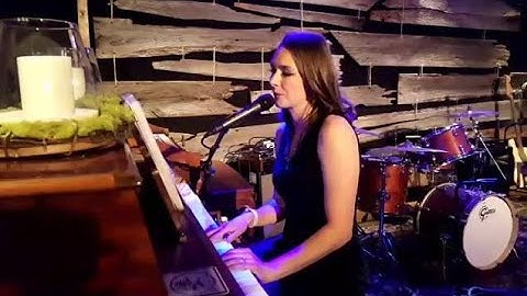 Open Mic Sessions P L x Tangled Strings Laura