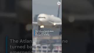 Download Lagu Delta flight catches fire mid-air after takeoff from Los Angeles MP3 Download Lagu Delta flight catches fire mid-air after takeoff from Los Angeles MP3
