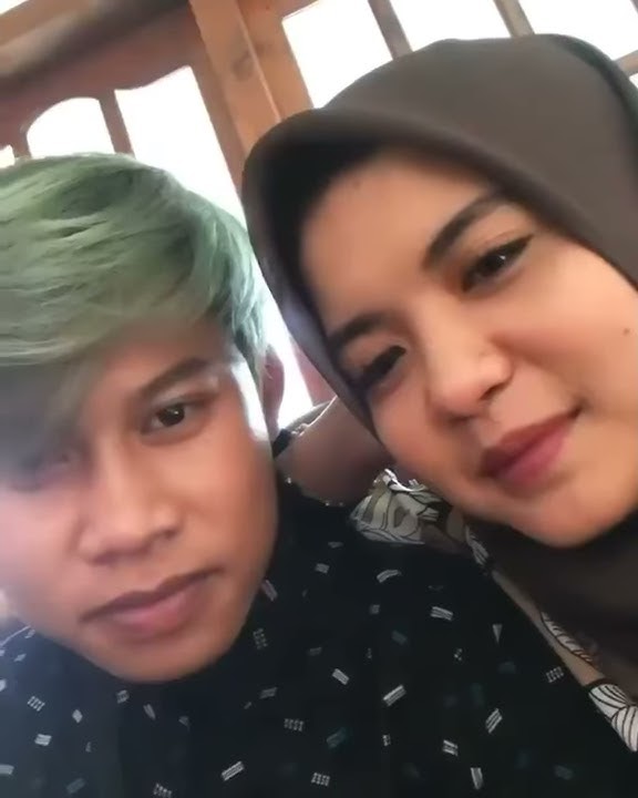AGUS KOTAK MESRA BANGET SAMA PACARNYA