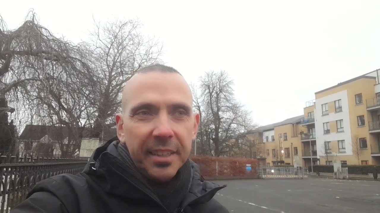 Руководитель европейского отделения Мартин «Не будьте брезгливы», описывая предпосылки для войны.