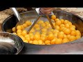 Golden Sweet Potato Balls / Bebola Ubi Keledek Goreng / 台灣黄金地瓜球 - Taiwanese Street Food in Malaysia