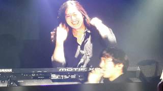 150404 Yonghwa speaks thai - introduce band part2