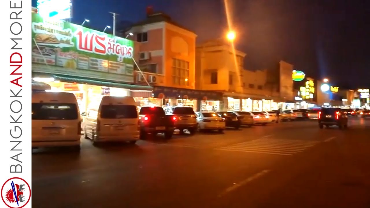The Biggest Highway Rest Area Ever - Service Area Center Bangkok-Chonburi