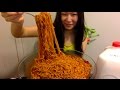 【吃播】【1k subs special】辣到懵逼！挑战火鸡辣面－3包面5包辣酱Extra Spicy Ramen Challenge (Eating Show/Mukbang eng sub)