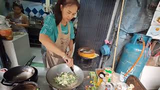 Friendly Food Stall Owner Cooked a Delicious Thai Food | Stir Fry Sukiyaki Seafood
