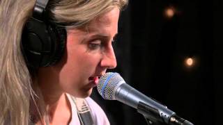 Bully - Brainfreeze (Live on KEXP) chords