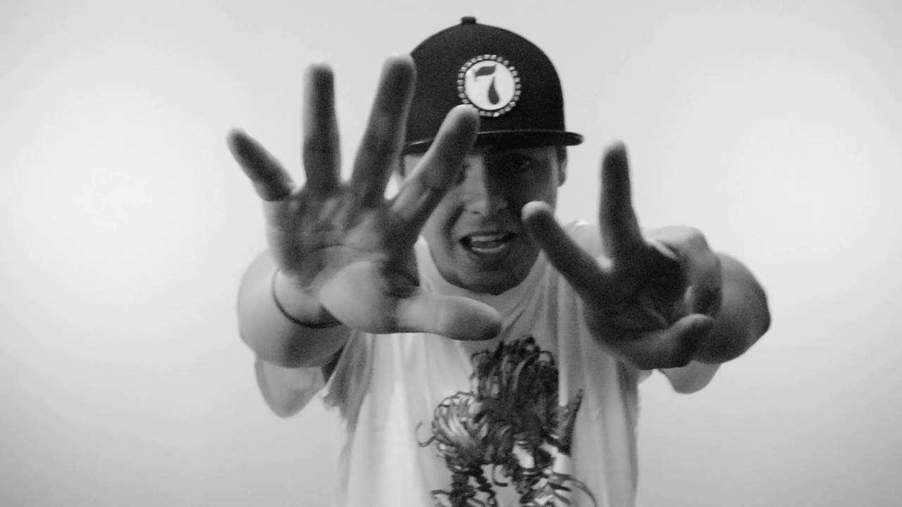 Sie7e Rimas - PinFloW  /Finalista Festival de Cortos 7 Crown. 🎬