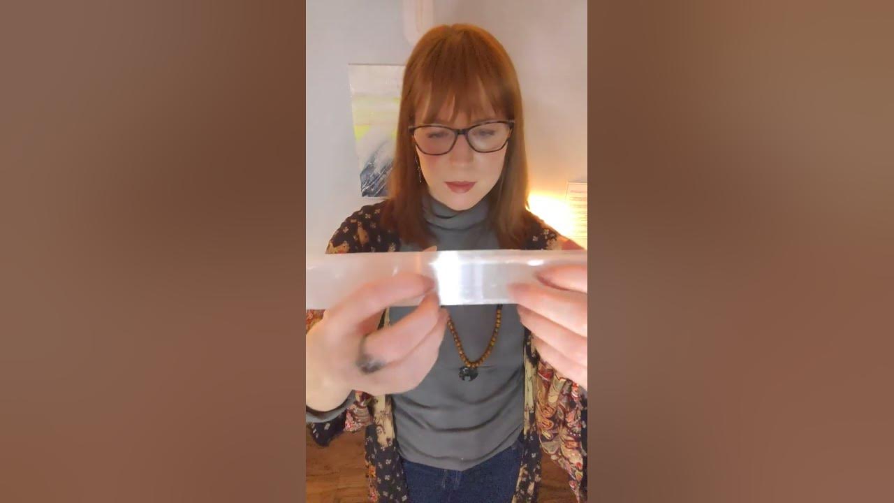 #asmr Selenite Sounds #reiki #reikimasterteacher #short @BeckyDHolistics