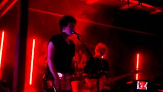 The Raveonettes - Evil Seeds @ Emo&#39;s (Austin, TX 04.12.2011)