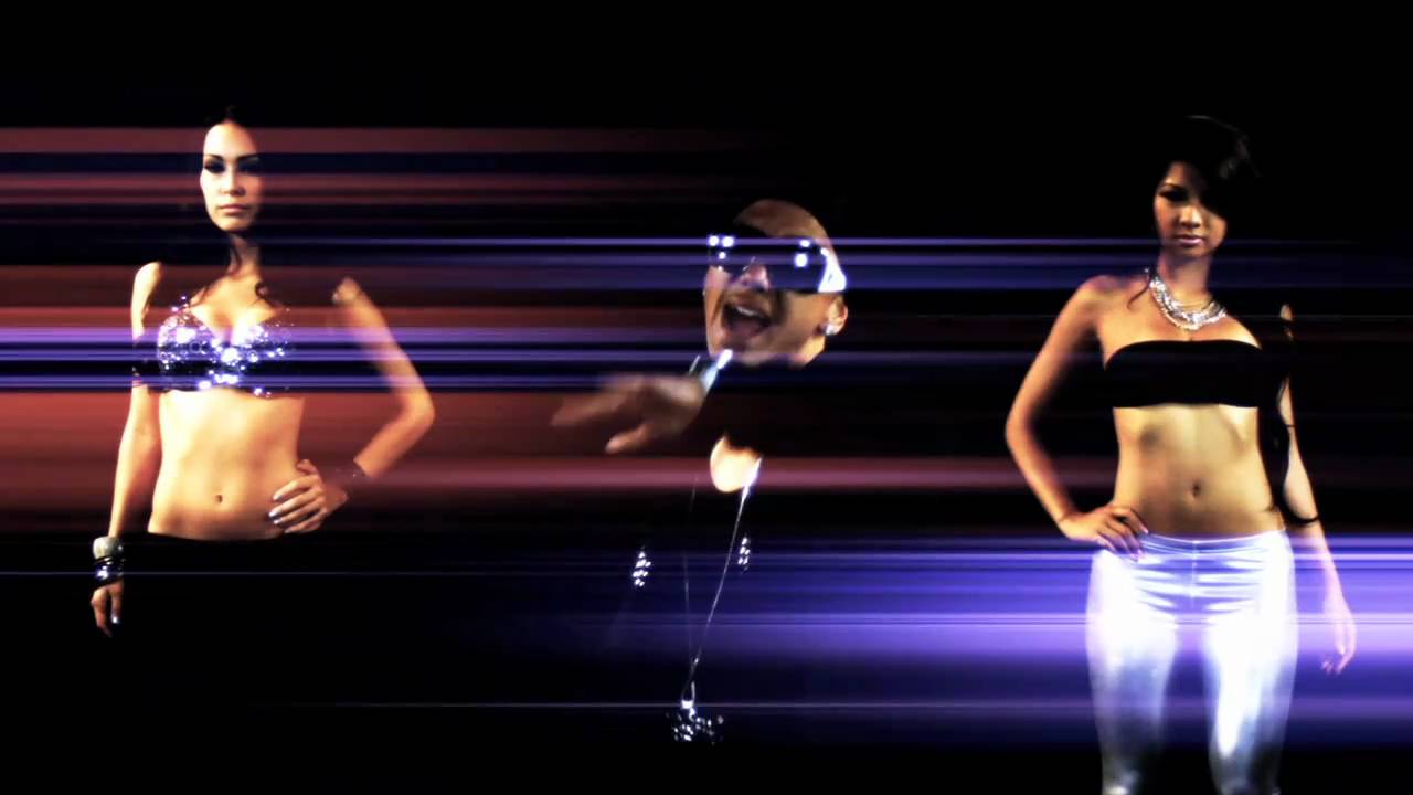 Guarda ROBOT CHICK by JARGON (OFFICIAL MUSIC VIDEO) su YouTube Guarda ROBOT CHICK by JARGON (OFFICIAL MUSIC VIDEO) su YouTube