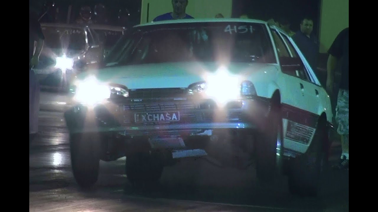 XCHASA MAATOUKS RACING VL TURBO STREET CAR RUNS 9.35 @ 136 MPH SYDNEY ...