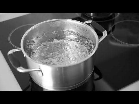 Video: Non ribollire l'acqua bollita?