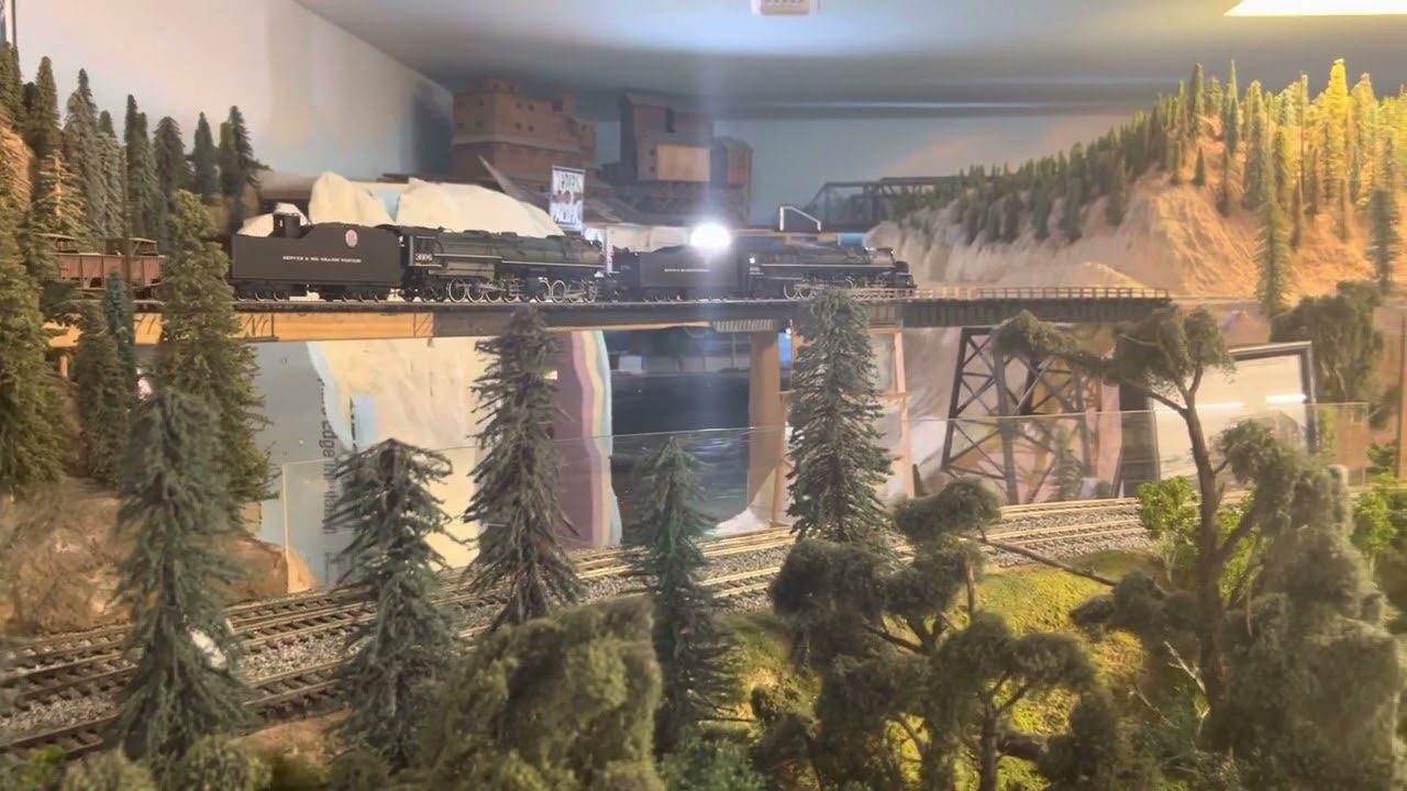 May 28, 2023 Mike Andrews 2 rail O scale, Western Pacific, Southern Pacific, and Sacramento Northern