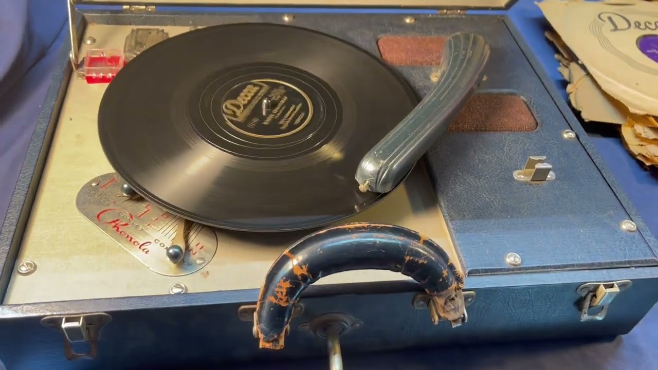 Rhonola Dynacoustic Wind-Up Record Player