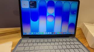 Apple MacBook Neo – Clicking Around & First Look