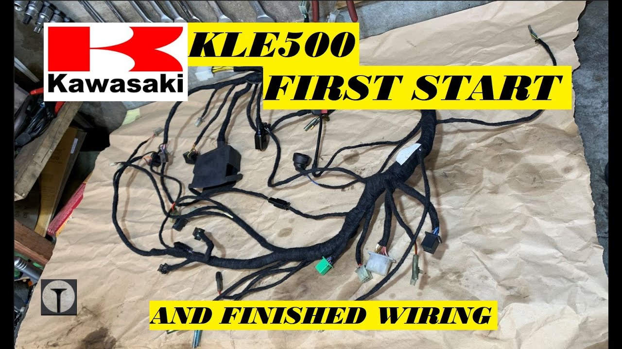 Kawasaki KLE500 restoration Part 5 first start and finishing the wiring