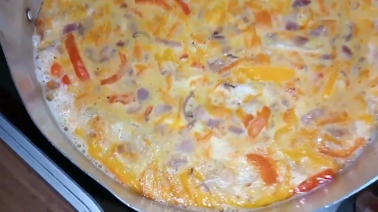 مش عارفه اسميها ايه بس عملتها بورك فرخه وااحد