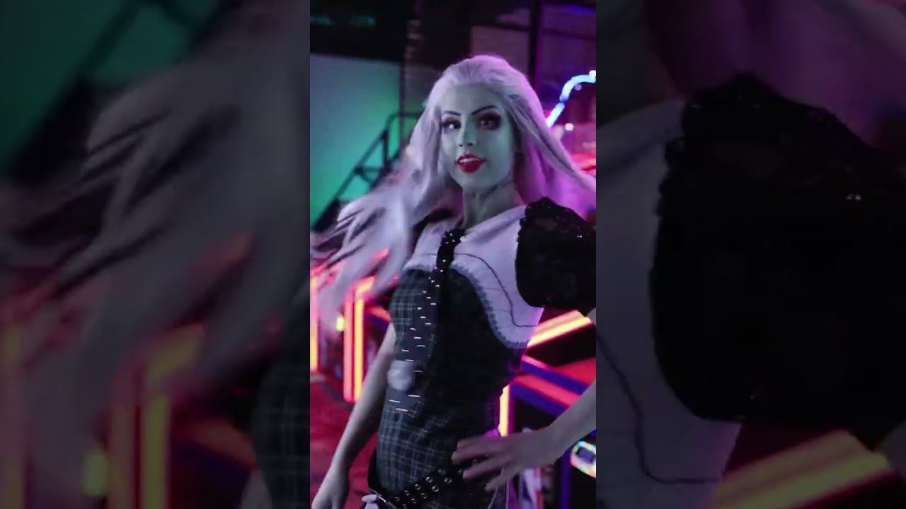 Making Frankie Stein’s Outfit from Monster High 💚⚡️💙