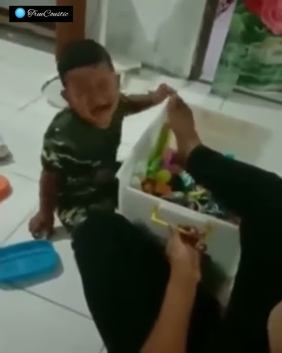 Tarek siss , semongkooo. Video lucu anak nangis bilang semongko. Asli bikin ngakak
